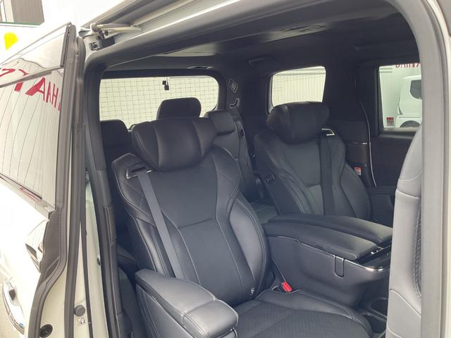 アルファードハイブリッドエグゼクティブラウンジハイブリッド　２．５　エグゼクティブラウンジ　プラチナホワイトパール（福岡県）の中古車