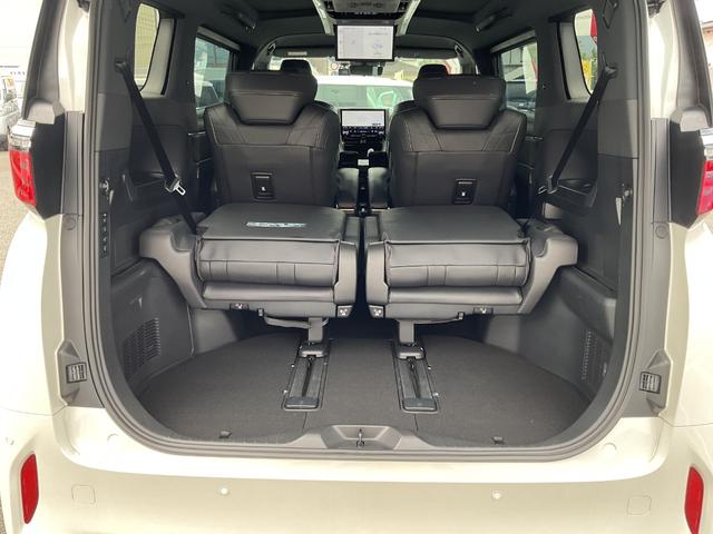 アルファードハイブリッドエグゼクティブラウンジハイブリッド　２．５　エグゼクティブラウンジ　プラチナホワイトパール（福岡県）の中古車