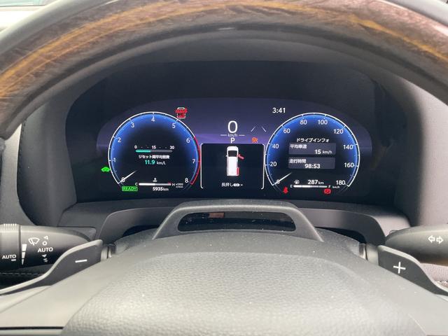 アルファードハイブリッドエグゼクティブラウンジハイブリッド　２．５　エグゼクティブラウンジ　プラチナホワイトパール（福岡県）の中古車