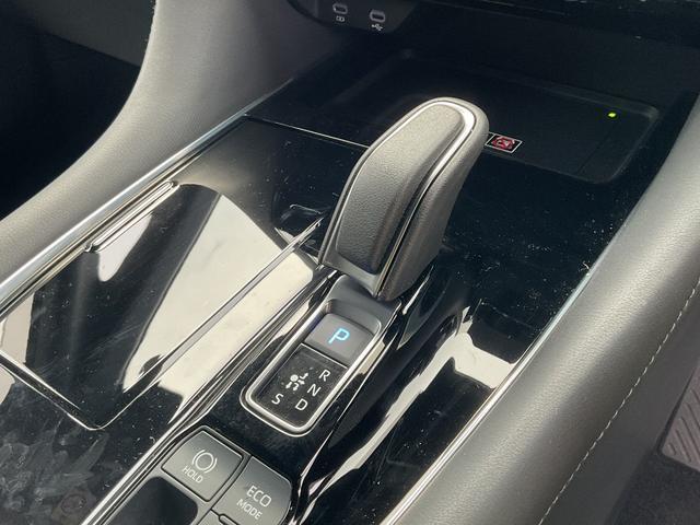 アルファードハイブリッドエグゼクティブラウンジハイブリッド　２．５　エグゼクティブラウンジ　プラチナホワイトパール（福岡県）の中古車