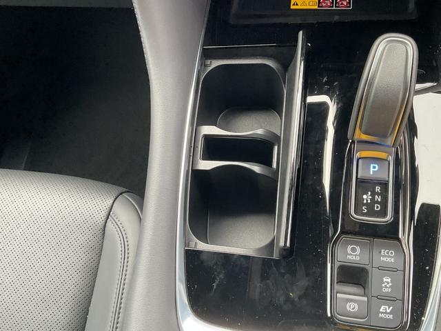 アルファードハイブリッドエグゼクティブラウンジハイブリッド　２．５　エグゼクティブラウンジ　プラチナホワイトパール（福岡県）の中古車