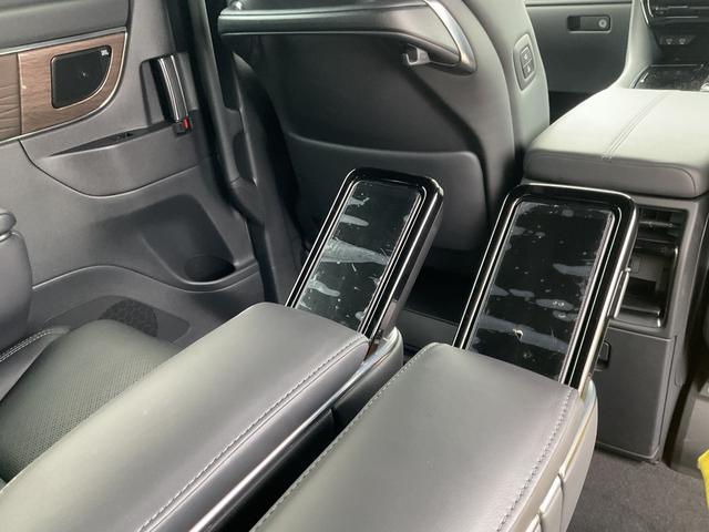 アルファードハイブリッドエグゼクティブラウンジハイブリッド　２．５　エグゼクティブラウンジ　プラチナホワイトパール（福岡県）の中古車