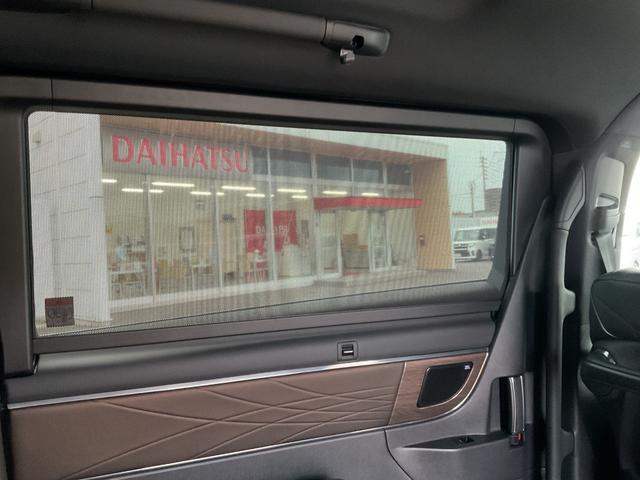 アルファードハイブリッドエグゼクティブラウンジハイブリッド　２．５　エグゼクティブラウンジ　プラチナホワイトパール（福岡県）の中古車