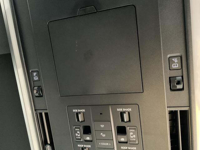 アルファードハイブリッドエグゼクティブラウンジハイブリッド　２．５　エグゼクティブラウンジ　プラチナホワイトパール（福岡県）の中古車