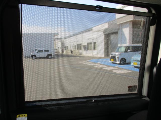 トールカスタムＧＲ５年式　キーフリー　５人乗り　１０００ｃｃ　６．７４９ｋｍ（福岡県）の中古車