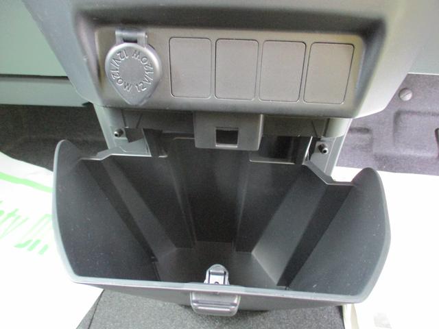 トールカスタムＧＲ５年式　電動スライドドア　キーフリー　１０００ｃｃ　５．３９０ｋｍ（福岡県）の中古車
