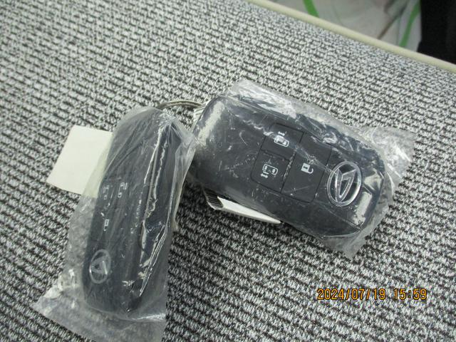 ムーヴキャンバスストライプスＧＲ５年式　届出済み未使用車　電動スライドドア　キーフリー　３ｋｍ（福岡県）の中古車