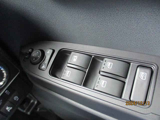 タントカスタムＸＲ６年式　届出済み未使用車　４ｋｍ　両側パワースライドドア　キーフリー（福岡県）の中古車