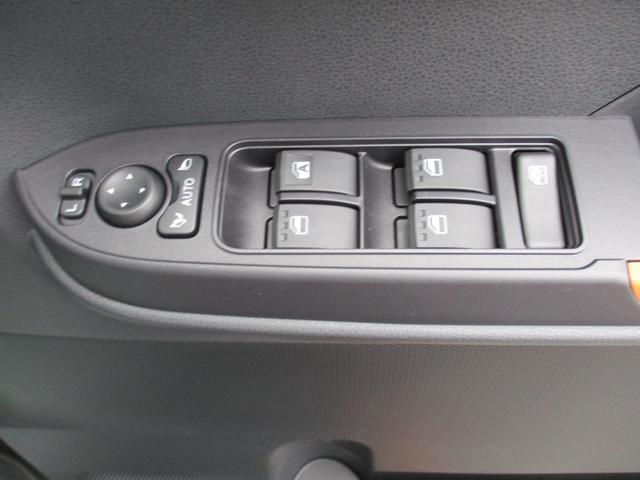 タントファンクロスＲ６年式　ＬＥＤヘッドライト　両側電動スライドドア　１６９８ｋｍ（福岡県）の中古車
