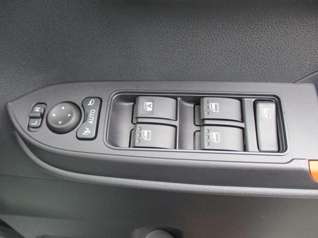 タントファンクロスターボＲ６年式　ＬＥＤヘッドライト　両側電動スライドドア　２７３ｋｍ（福岡県）の中古車