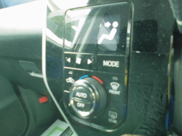 トールカスタムＧ　リミテッド　ＳＡIII両側パワースライドドア　２１４８５ｋｍ（福岡県）の中古車