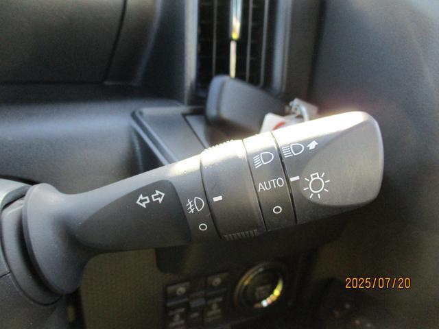 タントカスタムＸＲ６年式　１７．３８８キロ（福岡県）の中古車