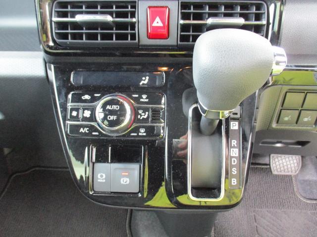 タントカスタムＸＲ６年式　１１．４８６キロ（福岡県）の中古車