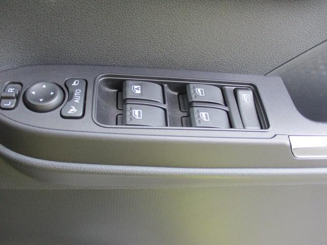 タントカスタムＸＲ６年式　１１．４８６キロ（福岡県）の中古車