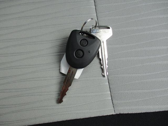 ミライースＸ　ＳＡIIIＲ７年式　届出済み未使用車　キーレス　２ｋｍ（福岡県）の中古車