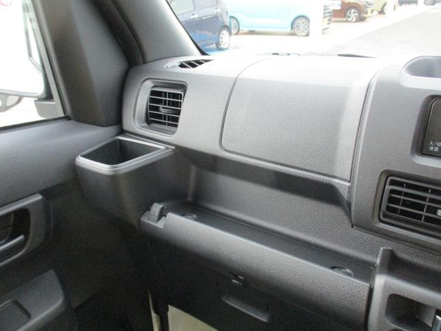 ハイゼットカーゴＤＸＲ７年式　２．７１９キロ（福岡県）の中古車