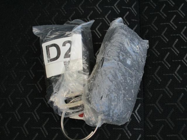 ロッキープレミアムＧ　ＨＥＶＲ６年式　５，５５８ｋｍ（福岡県）の中古車