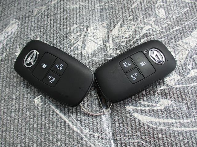 ムーヴキャンバスストライプスＧＲ７年式　届け出済み未使用車　キーフリー　１ｋｍ（福岡県）の中古車