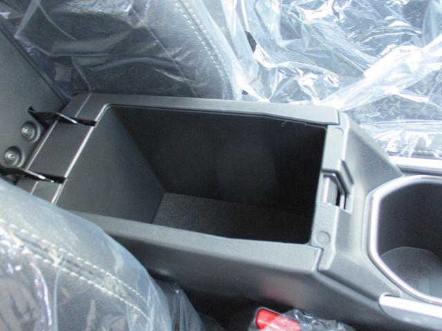 ロッキープレミアムＧ　ＨＥＶＲ７年式　ハイブリッド　１２００ｃｃ　キーフリー　１５ｋｍ（福岡県）の中古車