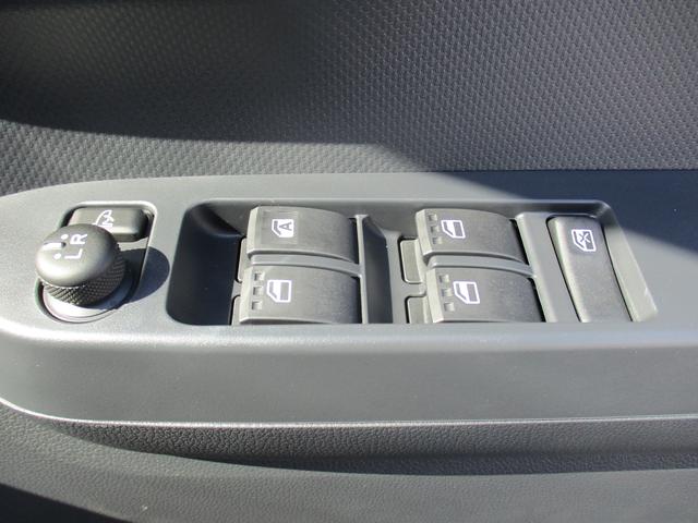 ミライースＸ　ＳＡIIIＲ７年式　届出済み未使用車　キーレス　２ｋｍ（福岡県）の中古車