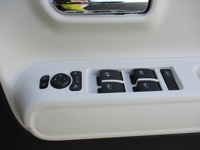 ムーヴキャンバスストライプスＧＲ７年式　届出済み未使用車　両側パワースライドドア　２ｋｍ（福岡県）の中古車