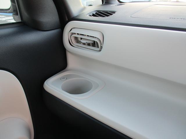 ムーヴキャンバスストライプスＧＲ７年式　届出済み未使用車　両側パワースライドドア　２ｋｍ（福岡県）の中古車