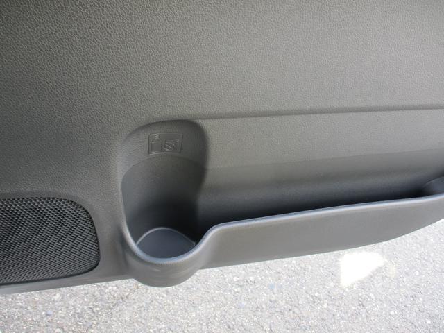 ムーヴキャンバスストライプスＧＲ７年式　届出済み未使用車　両側パワースライドドア　９ｋｍ（福岡県）の中古車