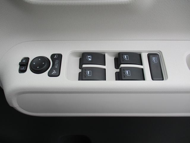 ムーヴキャンバスストライプスＧＲ７年式　届出済み未使用車　両側パワースライドドア　２ｋｍ（福岡県）の中古車