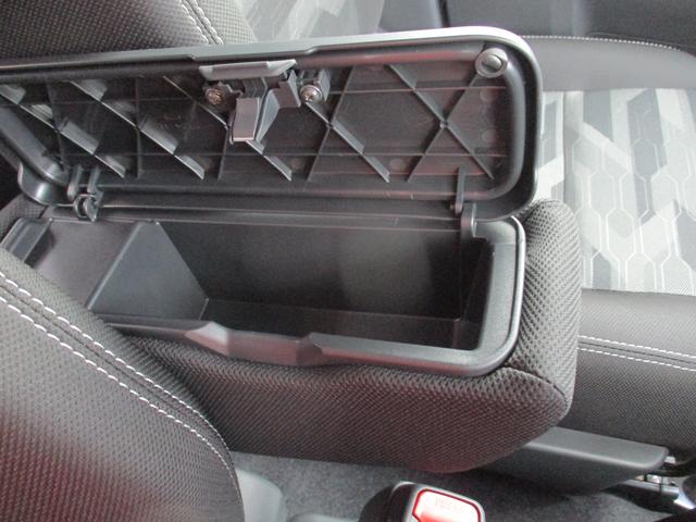 タフトＧ　ダーククロムベンチャーＲ７年式　届出済み未使用車　キーフリー　５ｋｍ（福岡県）の中古車