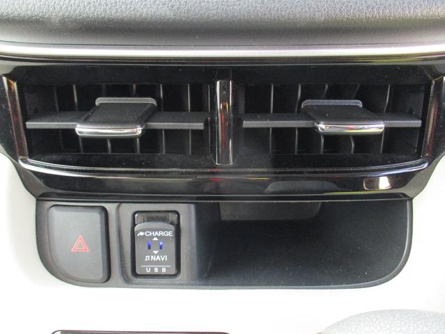 ムーヴＸリミテッド　ＳＡIIIＲ１年式　カーナビ　バックモニター　キーフリー　２３，２１１ｋｍ（福岡県）の中古車