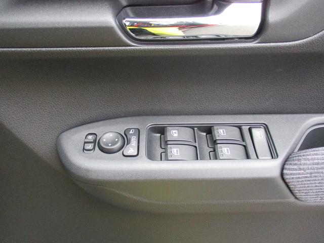 ムーヴＲＳＲ７年式　試乗車ＵＰ　パノラマモニター　１７０ｋｍ（福岡県）の中古車