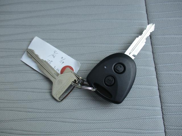 ミライースＸ　ＳＡIIIＲ７年式　届出済み未使用車　キーレス　２ｋｍ（福岡県）の中古車