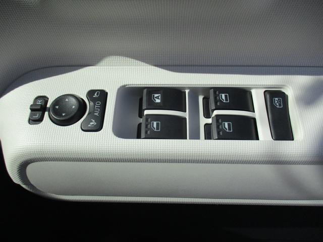 ムーヴキャンバスストライプスGR7年式 届出済み未使用車 キーフリー 両側パワースライドドア 3km(福岡県)の中古車