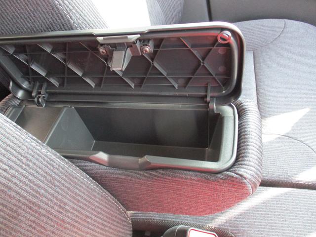 ムーヴＧＲ７年式　ディスプレイオーディオ　バックモニター　３０２ｋｍ（福岡県）の中古車