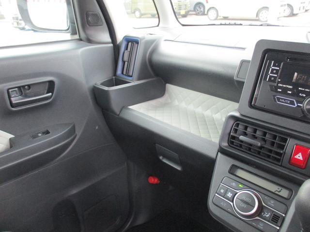 タントXスペシャルR3年式 CDオーディオ付き キーフリー スライドドア 4870km(福岡県)の中古車