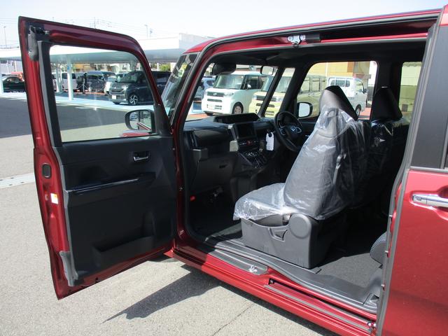 タントカスタムＸＲ７年式　届出済み未使用車　キーフリー　４ｋｍ（福岡県）の中古車