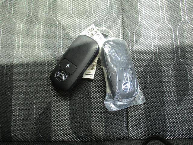 タフトＧ　ダーククロムベンチャーＲ７年式　試乗車ＵＰ　キーフリー　３９ｋｍ（福岡県）の中古車