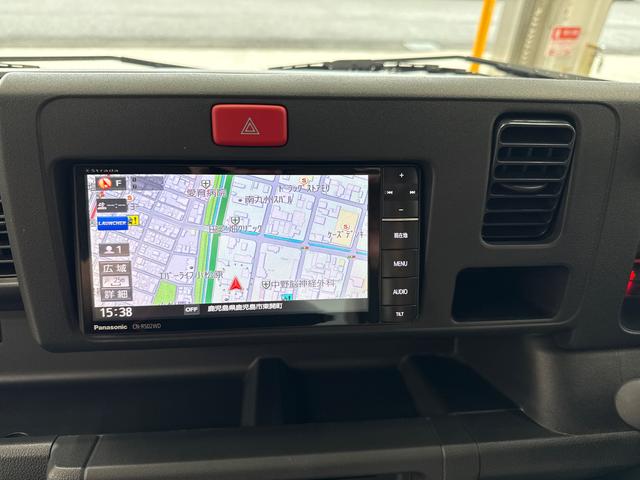 ハイゼットトラックジャンボ５ＭＴ車　パートタイム４ＷＤ車　ハイロー切り替えレバー　カーナビ　ＡＢＳ　運転席助手席エアバック　リモコンキー　作業灯　荷台マット（鹿児島県）の中古車