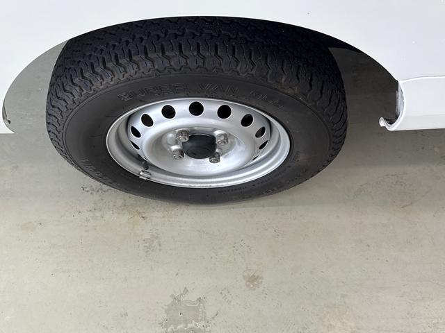 ハイゼットトラックジャンボ５ＭＴ車　パートタイム４ＷＤ車　ハイロー切り替えレバー　カーナビ　ＡＢＳ　運転席助手席エアバック　リモコンキー　作業灯　荷台マット（鹿児島県）の中古車
