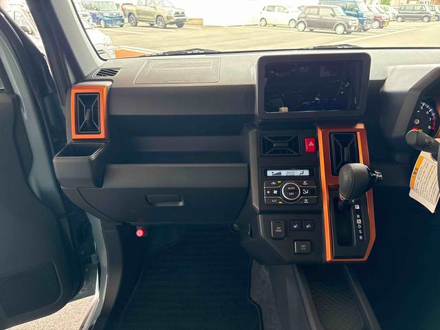 タフトＧインパネシフト　プッシュスタートスイッチ　電子カードキー　電動パーキングブレーキ　スタイリッシュガラスルーフ　レーンキープアシスト　オートマチックハイビーム　アルミホイール　ＡＢＳ　衝突被害軽減Ｂ（鹿児島県）の中古車
