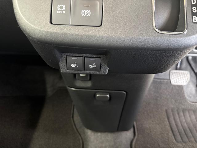 ムーヴキャンバスストライプスGターボターボ車 インパネシフト プッシュスタートスイッチ 電子カードキー 電動パーキングブレーキ 左右オートスライド レーダーブレーキ オートハイビーム レーンキープ ABS(鹿児島県)の中古車