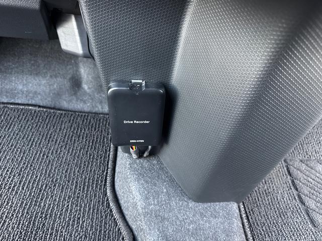 タントファンクロスインパネシフト プッシュスタートスイッチ 電子カードキー 電動パーキングブレーキ カーナビ ドラレコ 衝突軽減システム 両側オートドア レーンキープアシスト ABS アルミホイール(鹿児島県)の中古車