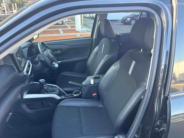 ロッキープレミアムプッシュスタートスイッチ 電子カードキー 衝突軽減システム 車線逸脱警報 アルミホイール ABS ナビゲーション リアシートモニター(鹿児島県)の中古車