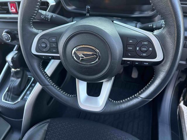 ロッキープレミアムプッシュスタートスイッチ 電子カードキー 衝突軽減システム 車線逸脱警報 アルミホイール ABS ナビゲーション リアシートモニター(鹿児島県)の中古車