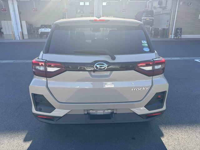 ロッキープレミアムフロアＣＶＴ　衝突軽減システム　車線逸脱警報　アルミホイール　オートハイビーム　ＡＢＳ　ターボ車（鹿児島県）の中古車