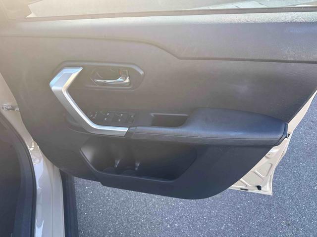 ロッキープレミアムフロアＣＶＴ　衝突軽減システム　車線逸脱警報　アルミホイール　オートハイビーム　ＡＢＳ　ターボ車（鹿児島県）の中古車