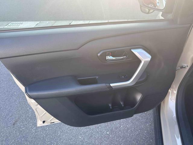 ロッキープレミアムフロアＣＶＴ　衝突軽減システム　車線逸脱警報　アルミホイール　オートハイビーム　ＡＢＳ　ターボ車（鹿児島県）の中古車