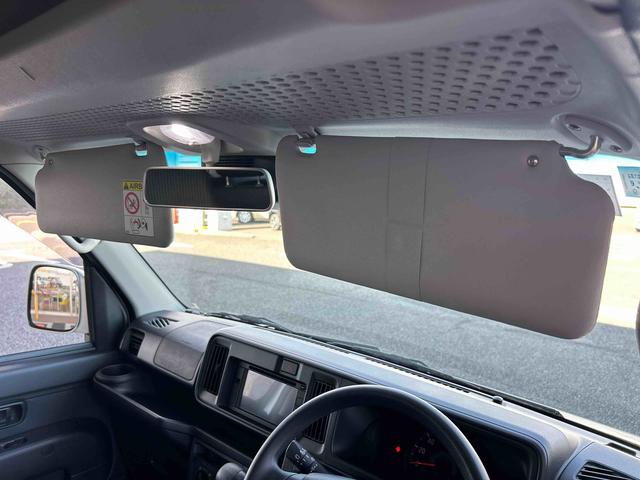 ハイゼットカーゴクルーズターボＳＡIIIターボ車　４ＷＤ車　インパネオートマ　フォグランプ　リモコンキー　両側スライドドア　衝突被害軽減システム　エアコン　パワステ（鹿児島県）の中古車