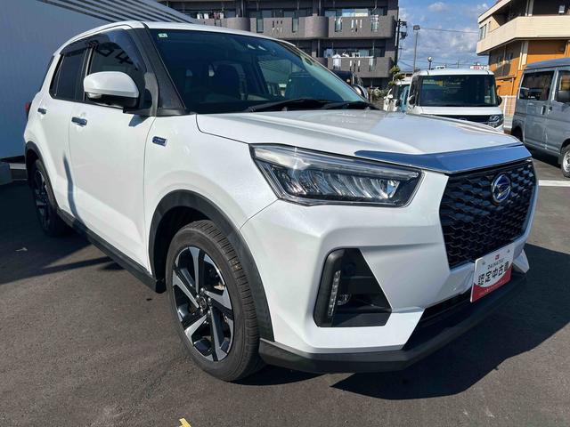 ロッキープレミアムＧ　ＨＥＶ純正カーナビ＆ナビ連動ＦＲドラレコ　パノラマモニター　全車速追従型オートクルーズ　ＥＴＣ　コーナーセンサー　シートヒーター　ＬＥＤヘッドライト　オートライト　プッシュボタンスタート（鹿児島県）の中古車