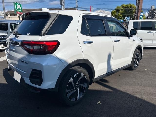 ロッキープレミアムＧ　ＨＥＶ純正カーナビ＆ナビ連動ＦＲドラレコ　パノラマモニター　全車速追従型オートクルーズ　ＥＴＣ　コーナーセンサー　シートヒーター　ＬＥＤヘッドライト　オートライト　プッシュボタンスタート（鹿児島県）の中古車